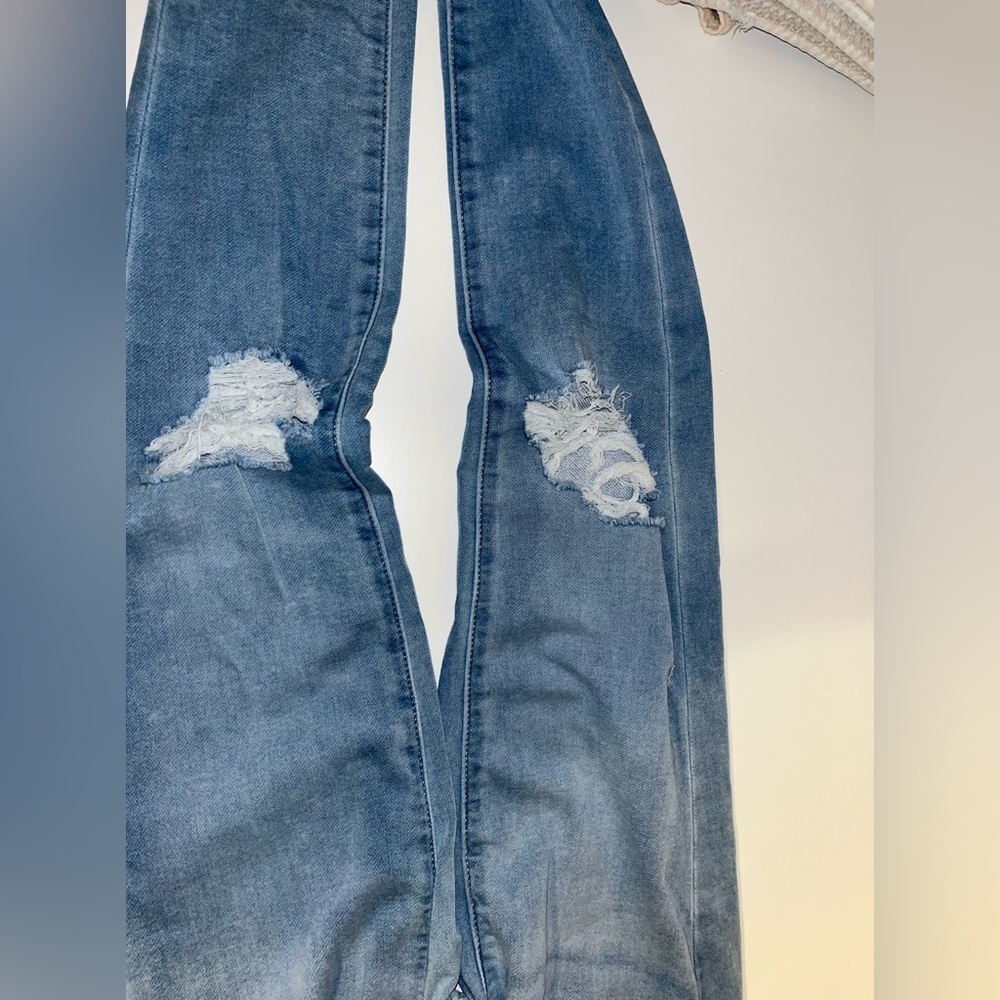 american eagle light wash jean